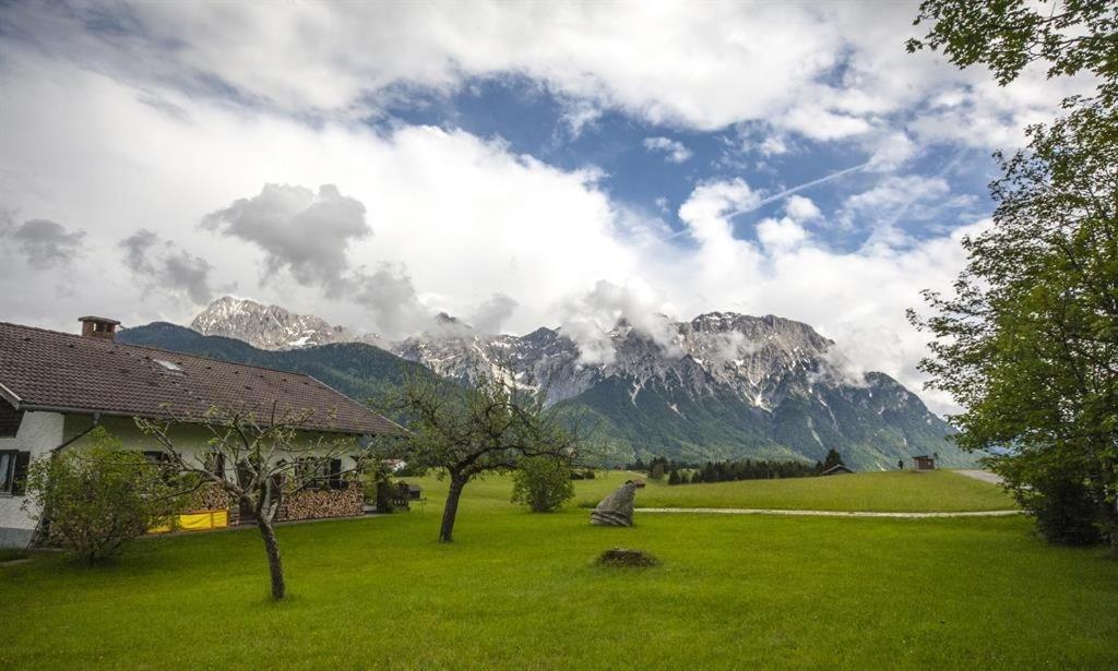 Apartament Zum Bergbauer Mittenwald Zewnętrze zdjęcie
